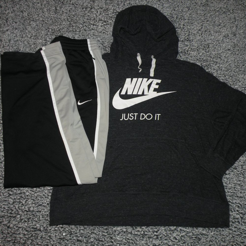 Mens Nike Track Pants and Pullover Hoodie Black